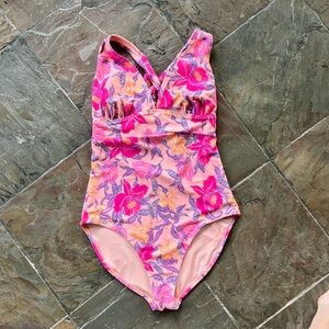 Beautiful One piece bathing suit with beautiful back